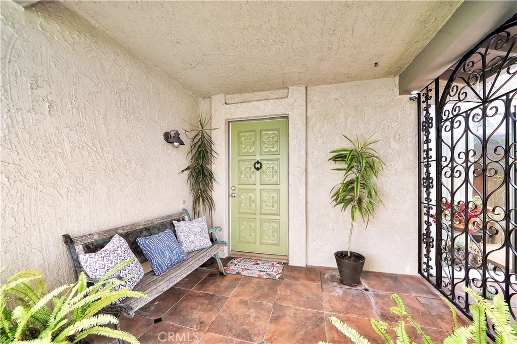 10738 Camino Real