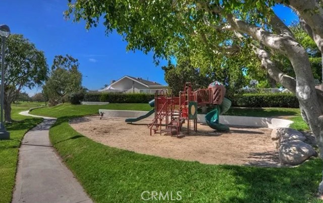 10738 Camino Real