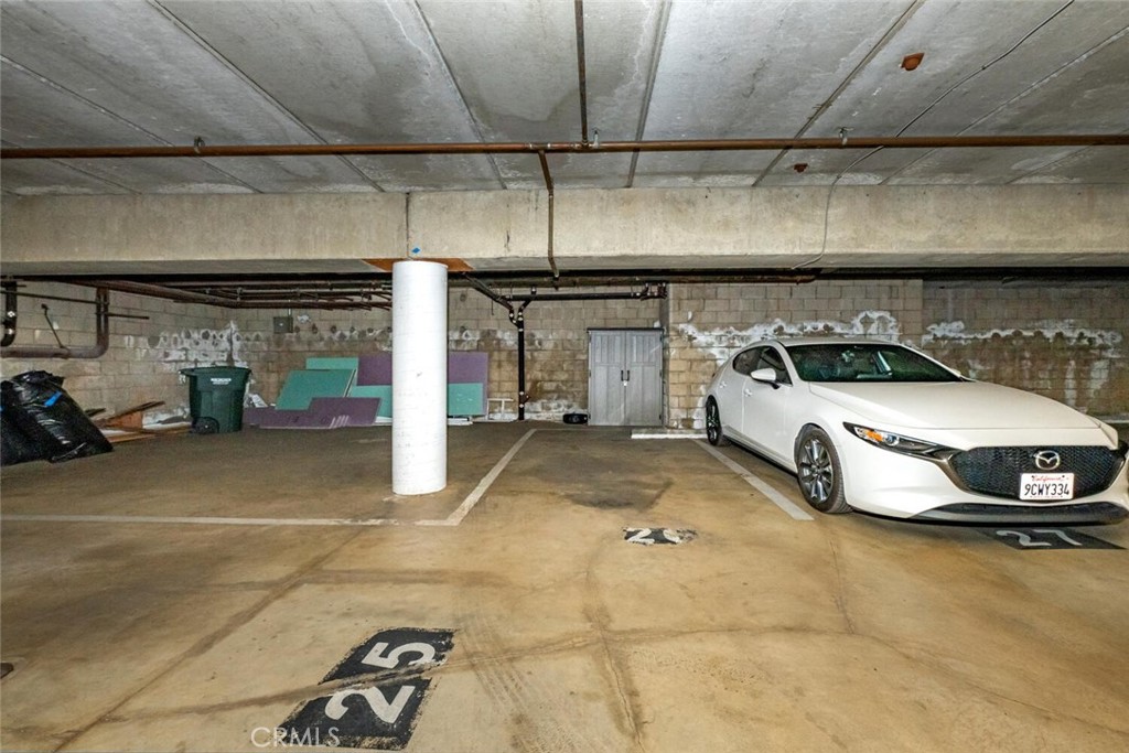 3401 E Wilton Street 302