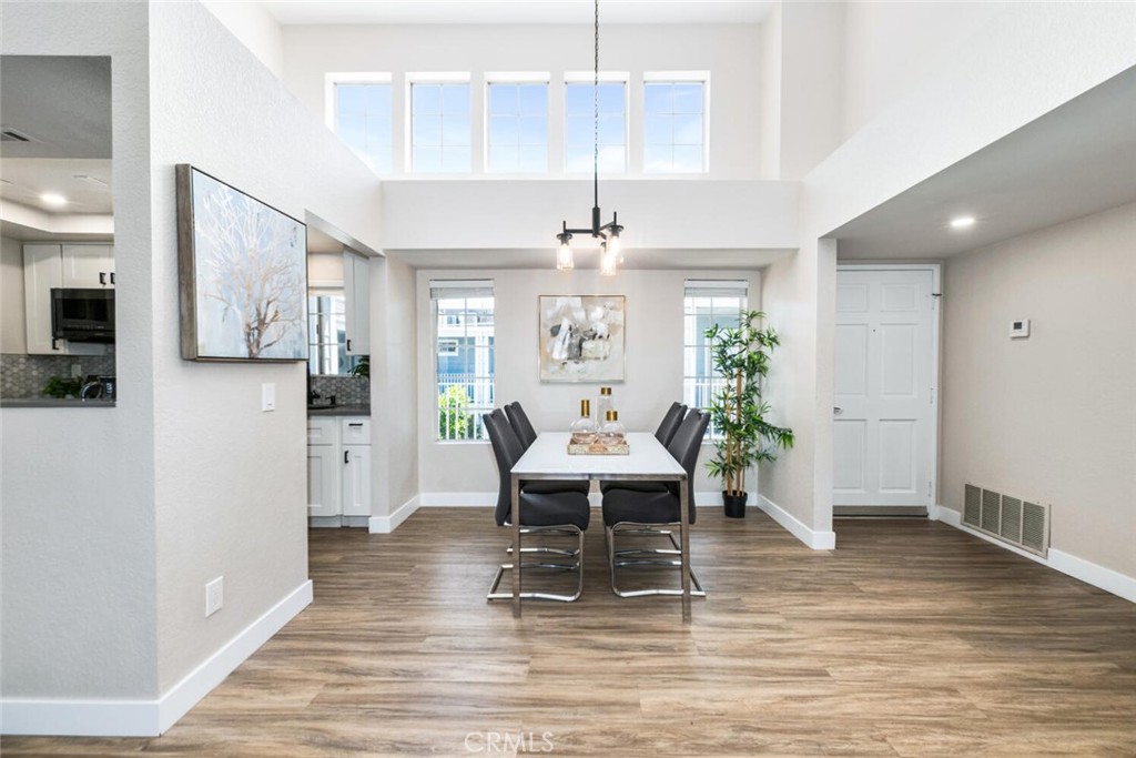 3401 E Wilton Street 302