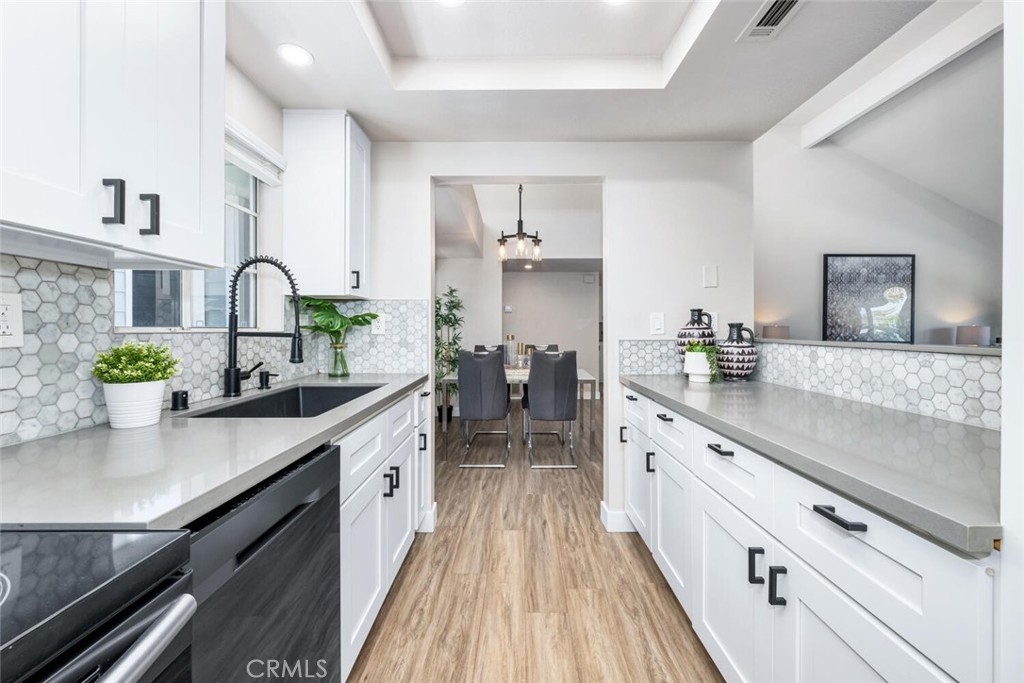 3401 E Wilton Street 302