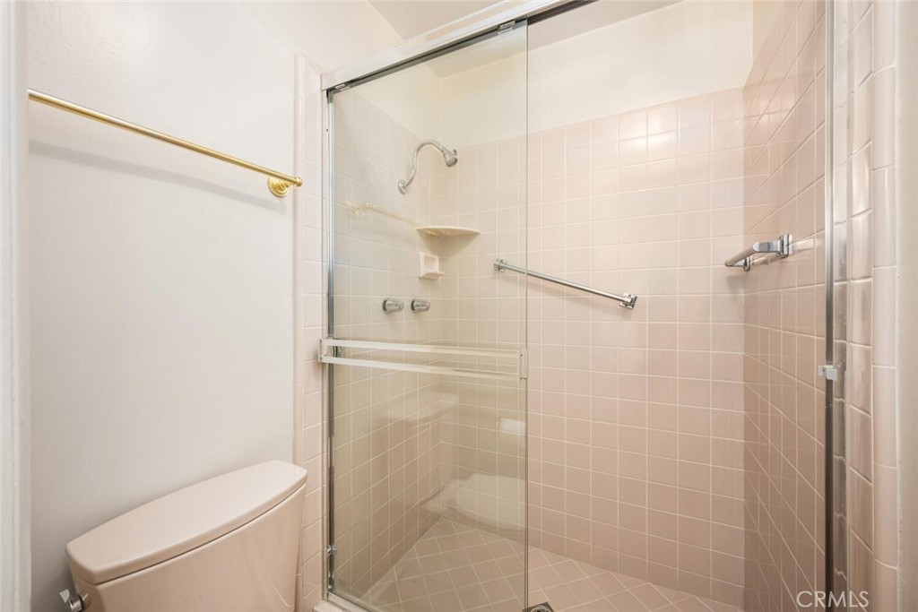 5125 Kingscross Road