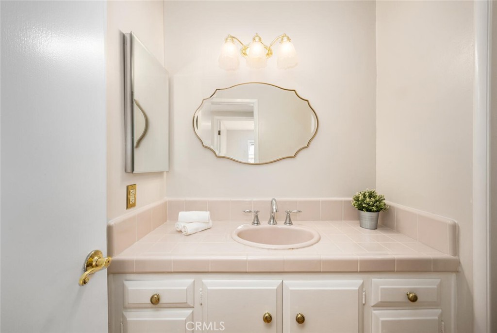 5125 Kingscross Road