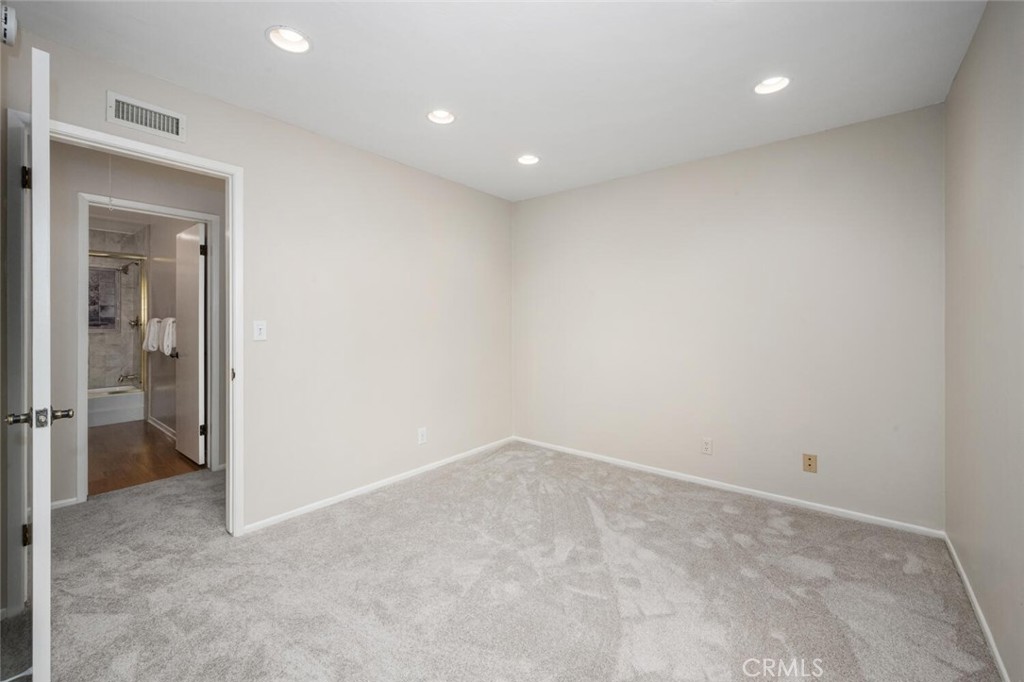 5125 Kingscross Road