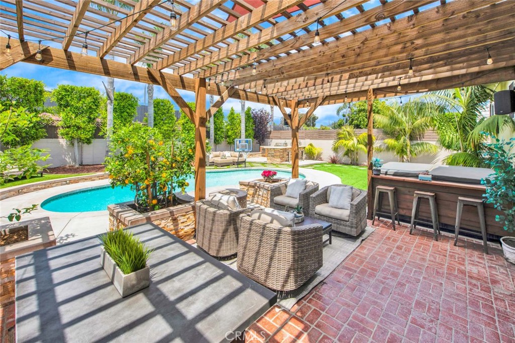 17157 Buttonwood