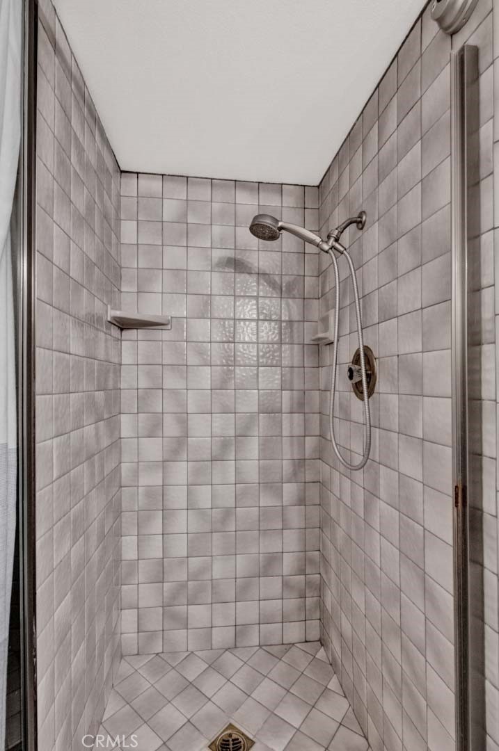 17157 Buttonwood