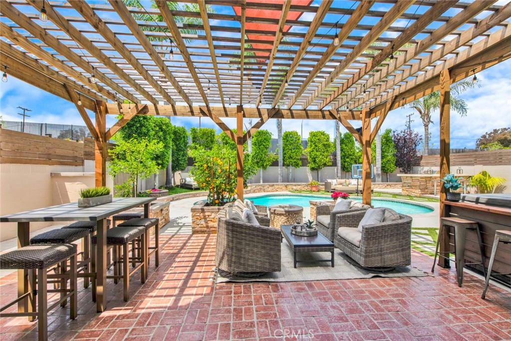 17157 Buttonwood