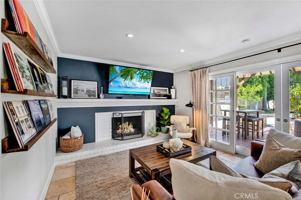 17157 Buttonwood