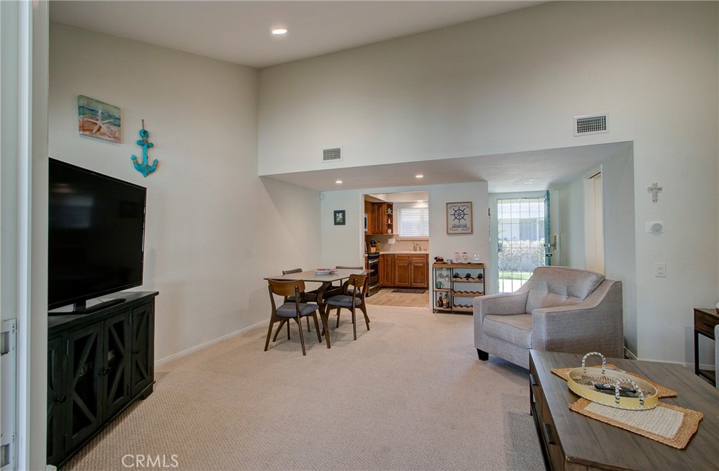 3760 Vista Campana S 79