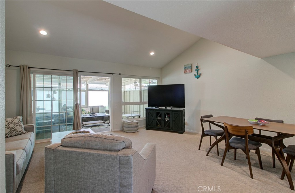 3760 Vista Campana S 79