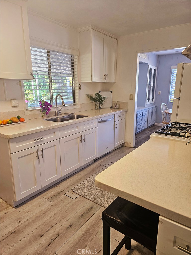 5700 Carbon Canyon 106