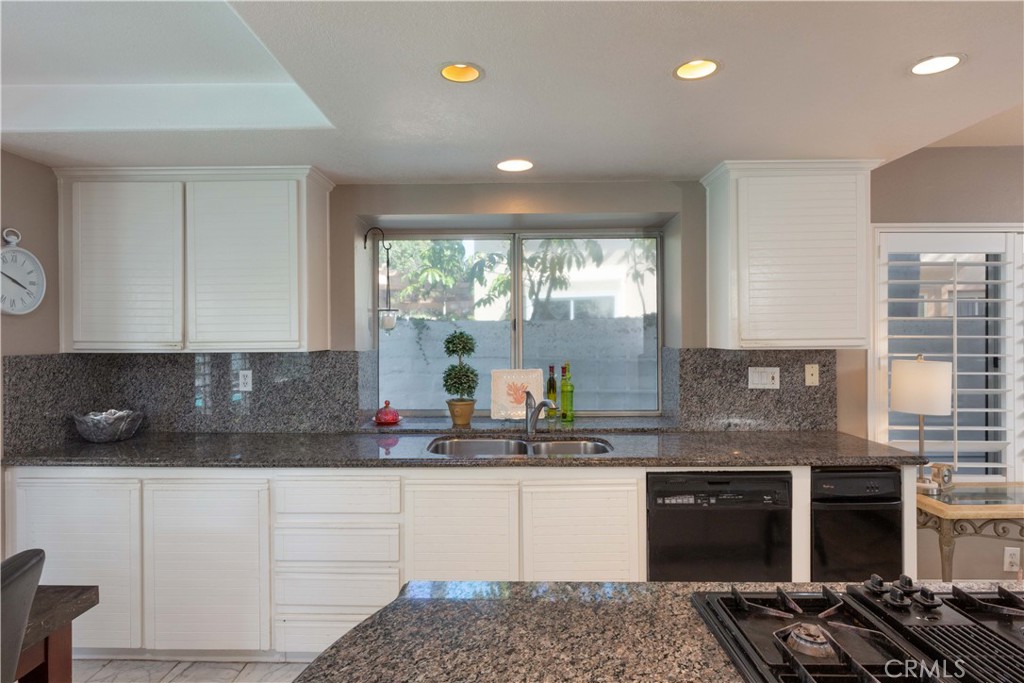 2101 Calavera Circle