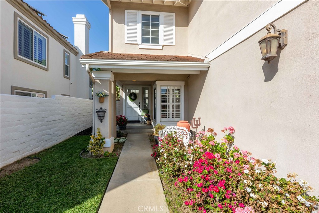 2101 Calavera Circle