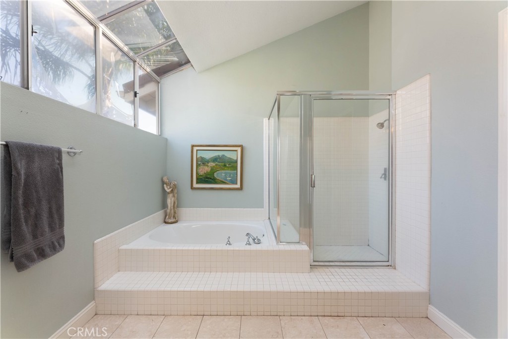 2101 Calavera Circle