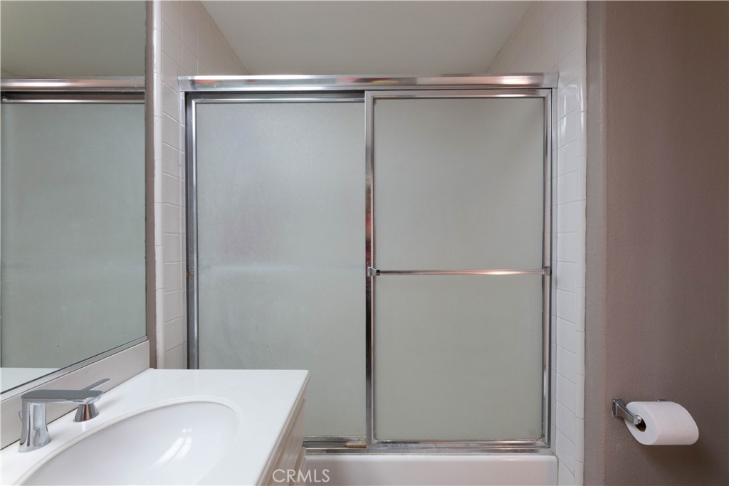 2101 Calavera Circle