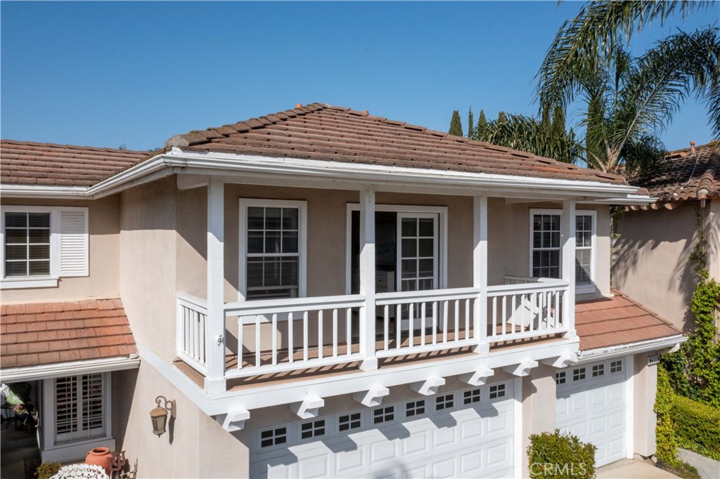 2101 Calavera Circle