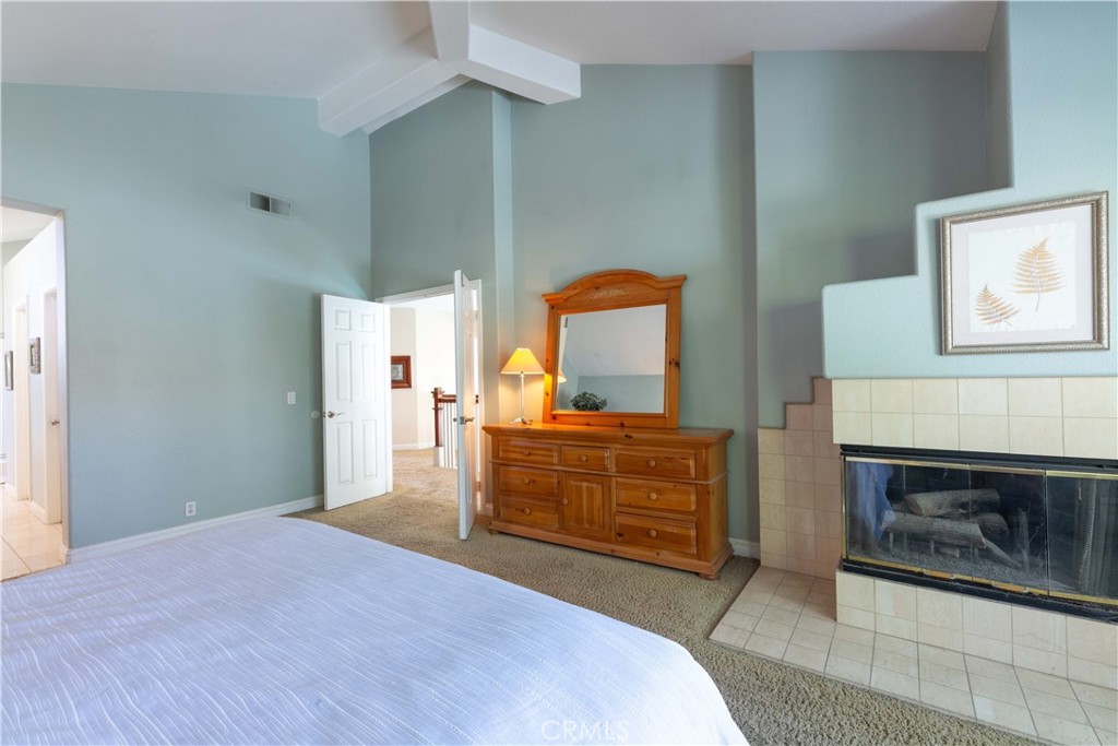 2101 Calavera Circle