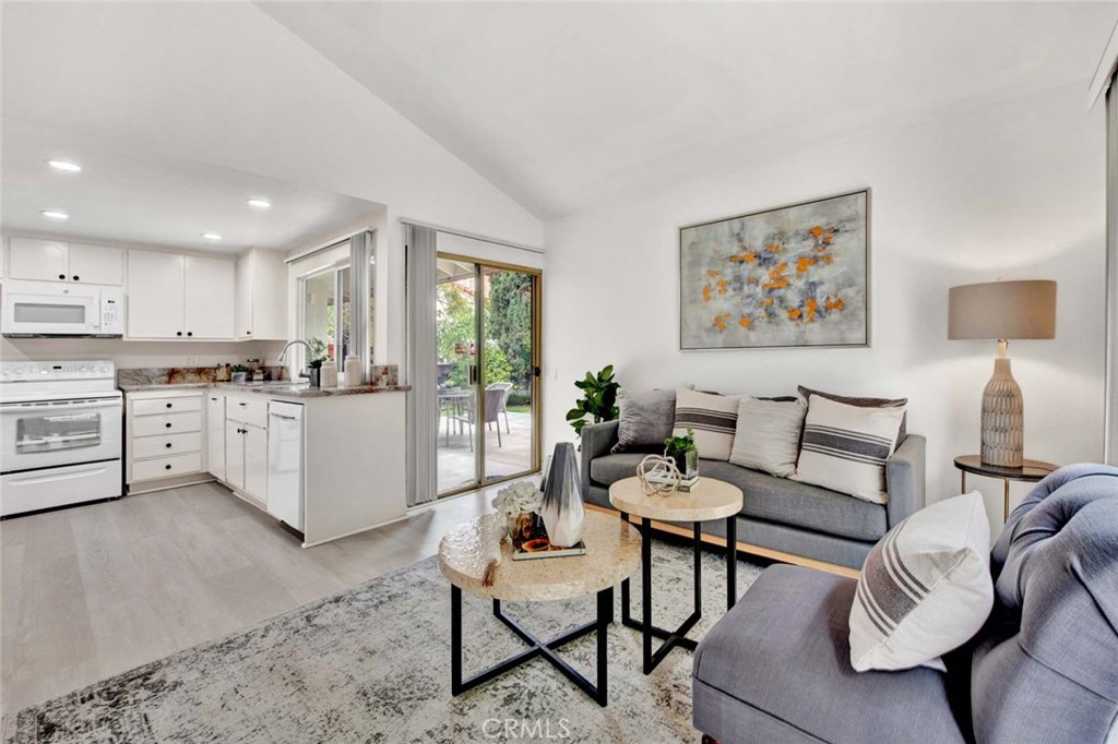 1406 S Amberwick Lane