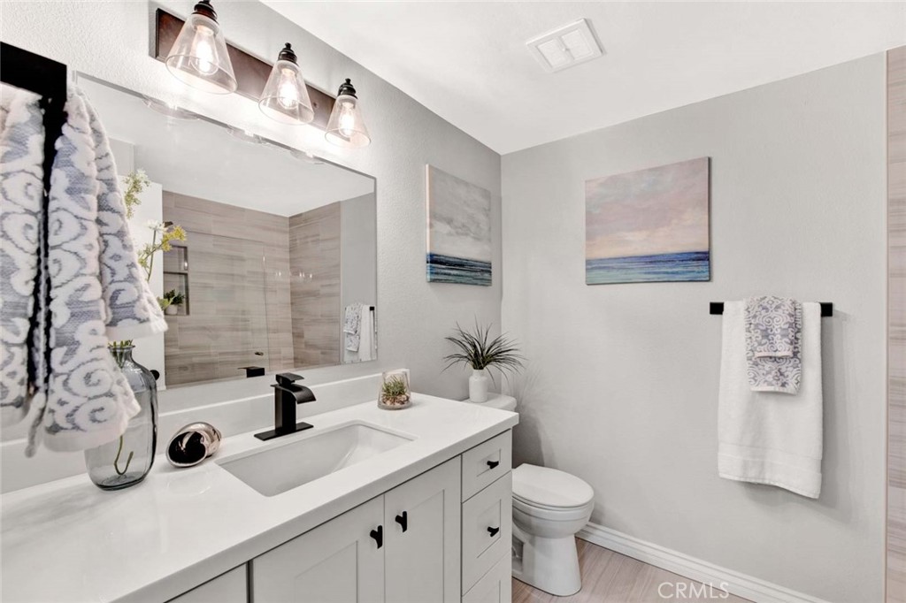 1406 S Amberwick Lane