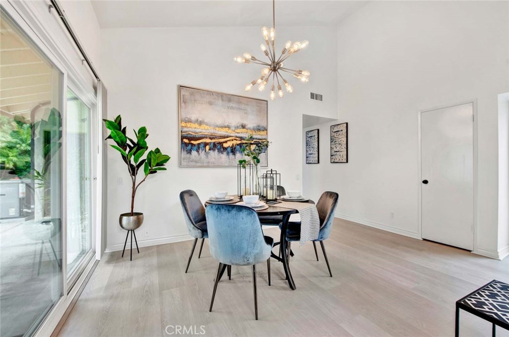 1406 S Amberwick Lane