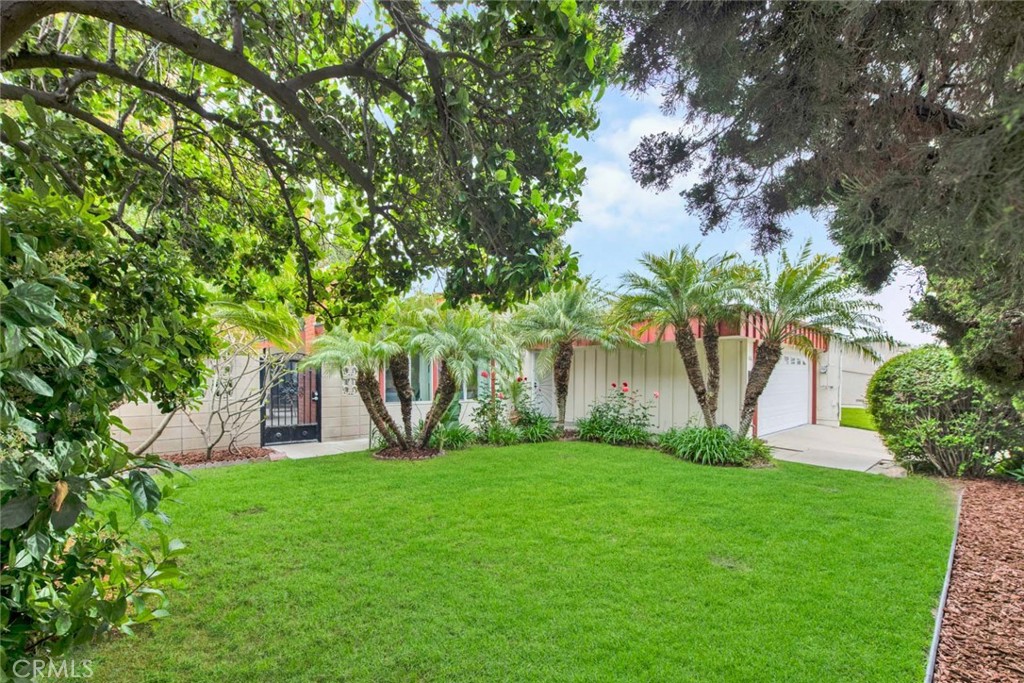 1406 S Amberwick Lane