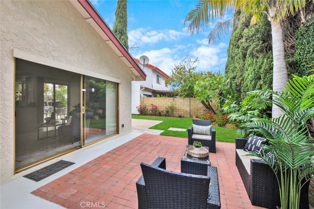 1406 S Amberwick Lane