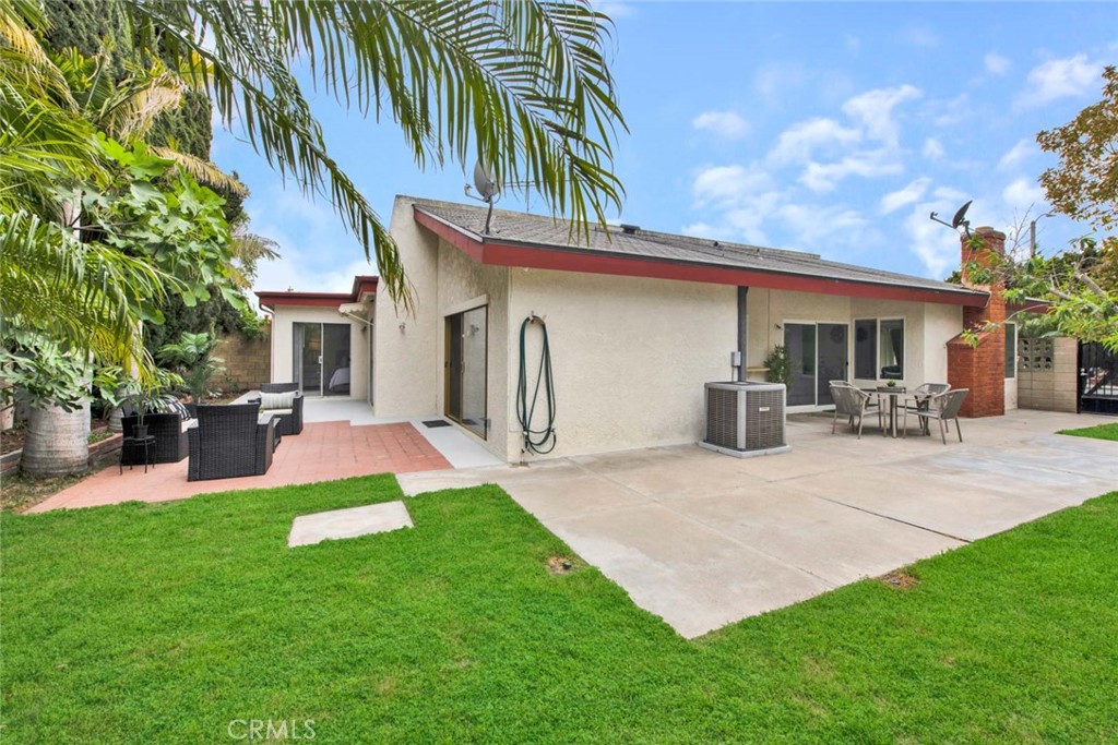 1406 S Amberwick Lane