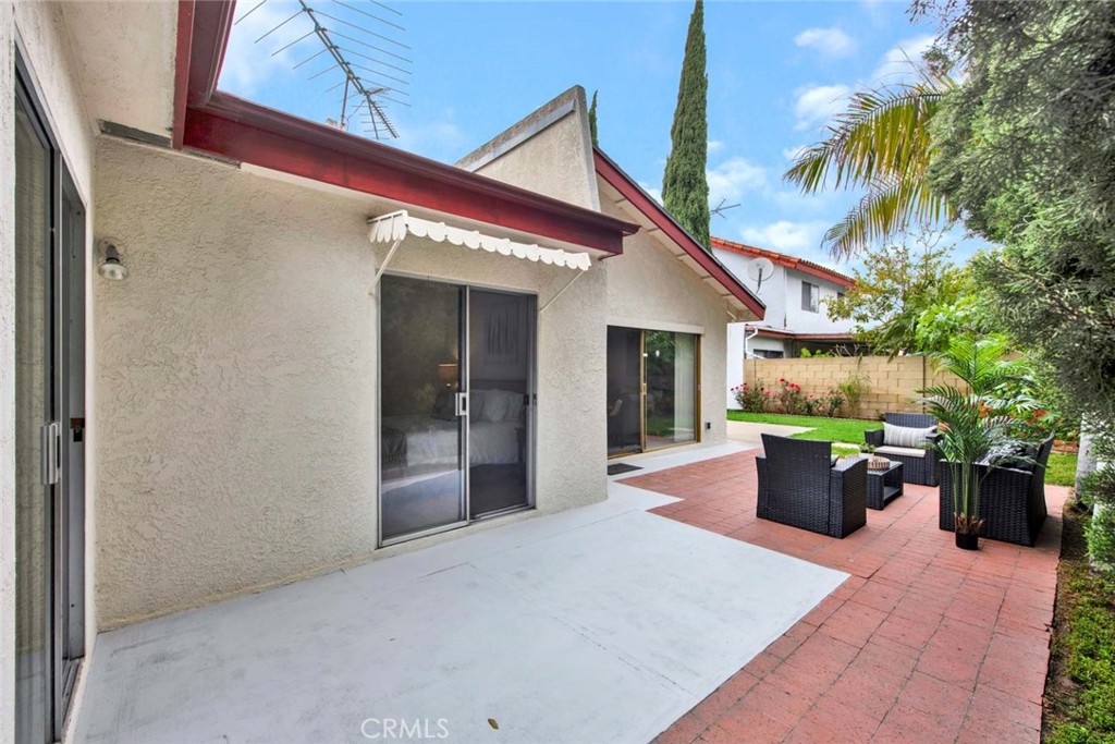 1406 S Amberwick Lane