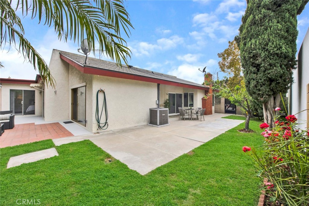 1406 S Amberwick Lane