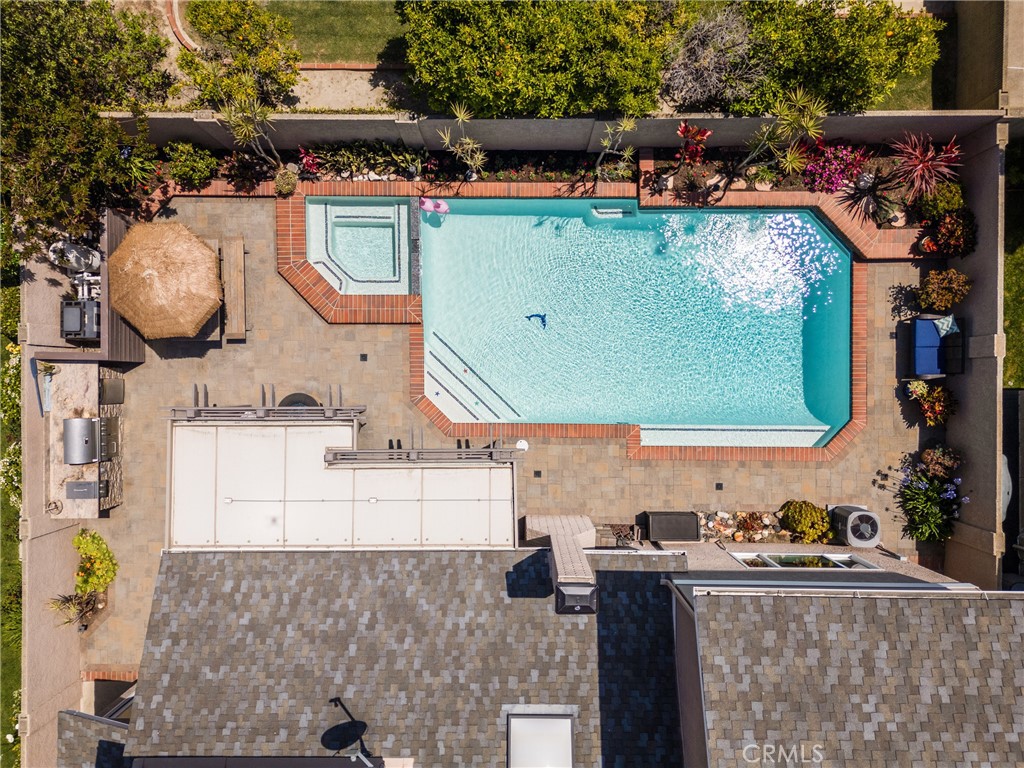 8572 Whitesails Circle