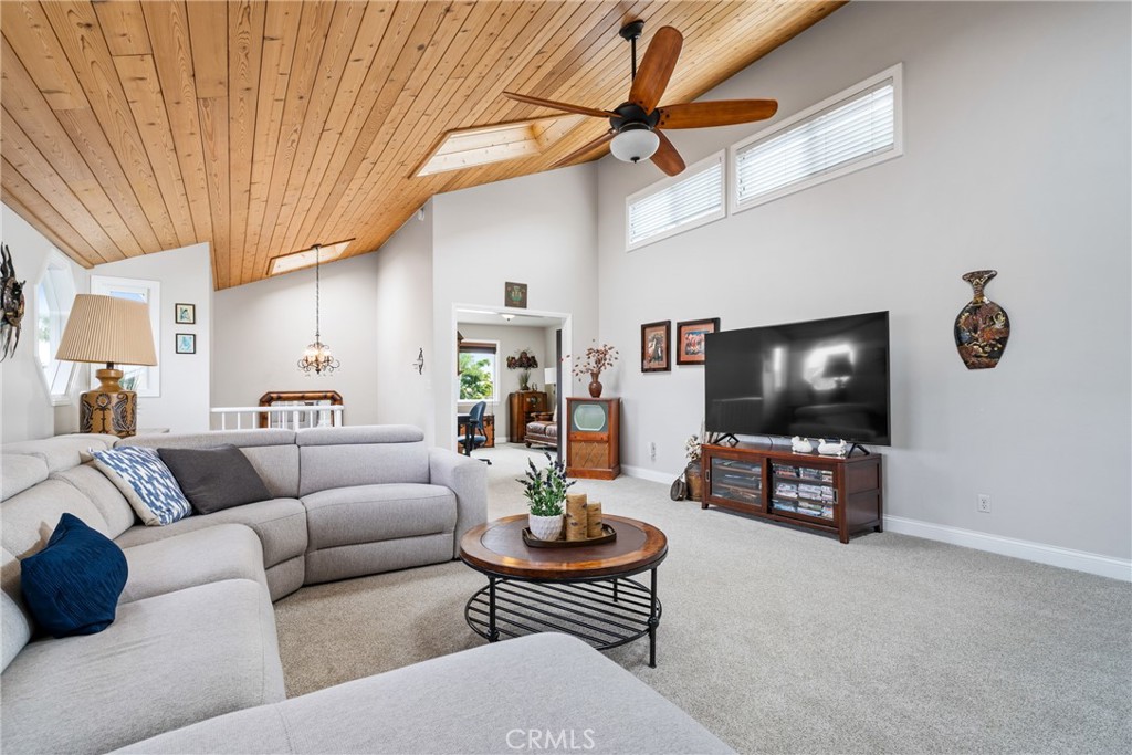 8572 Whitesails Circle