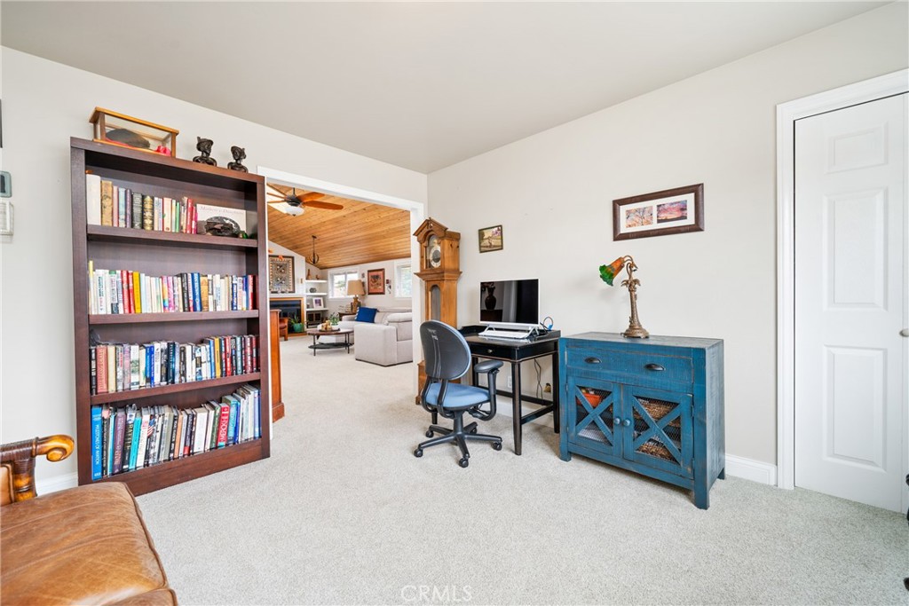 8572 Whitesails Circle