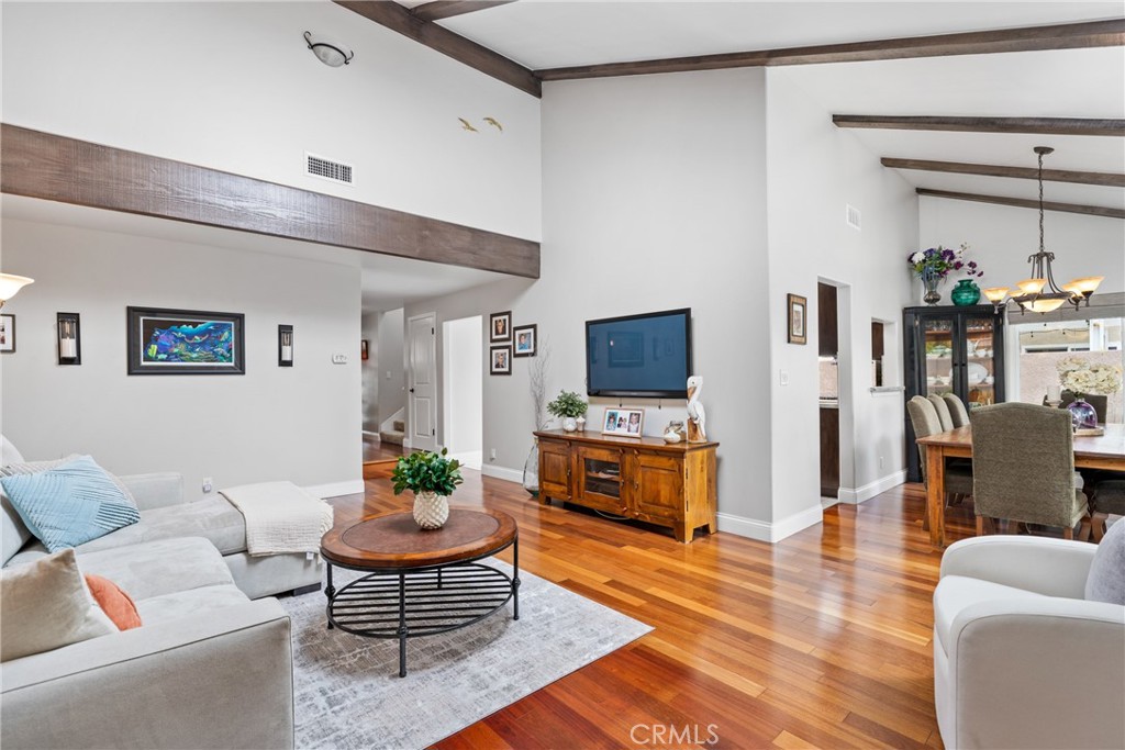 8572 Whitesails Circle