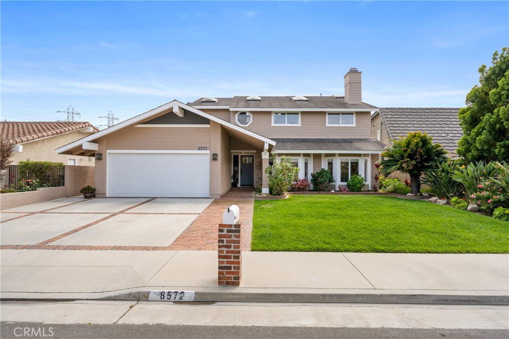 8572 Whitesails Circle