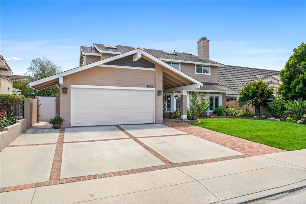 8572 Whitesails Circle