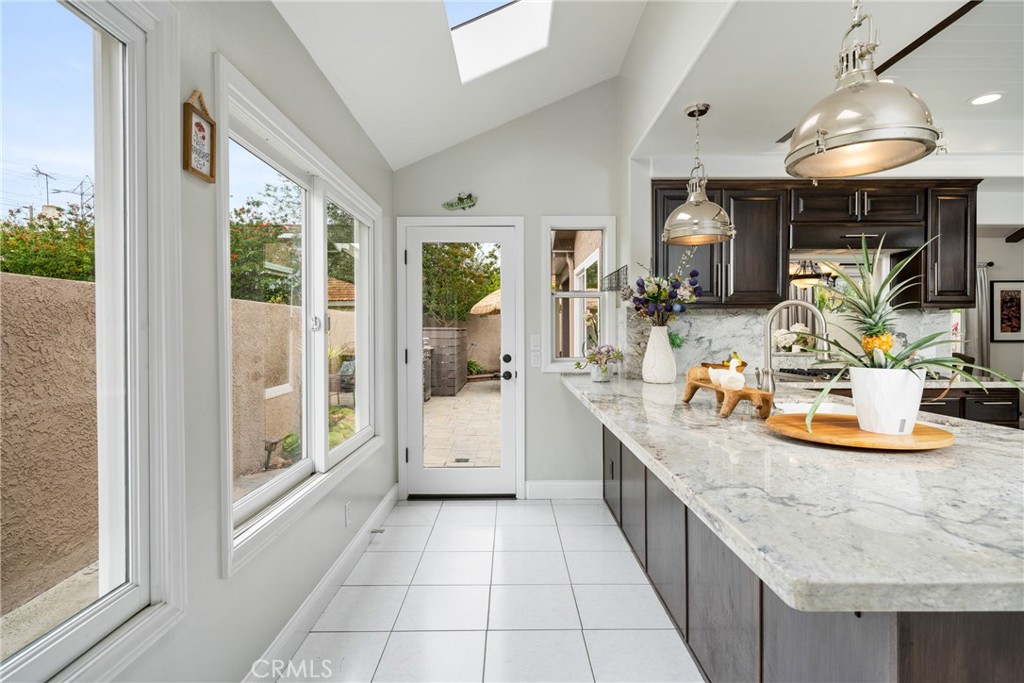 8572 Whitesails Circle