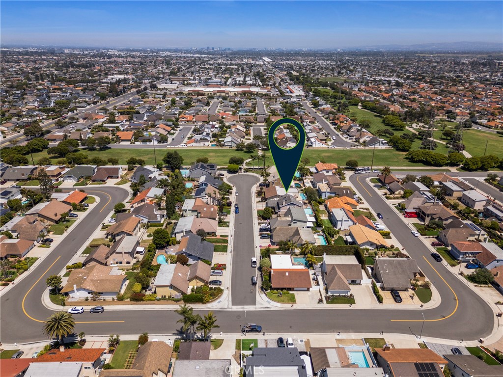 8572 Whitesails Circle