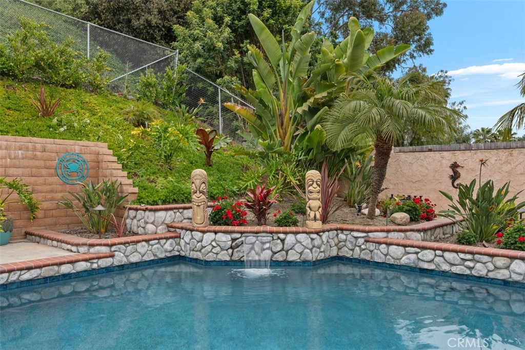 27131 Puerta Del Oro