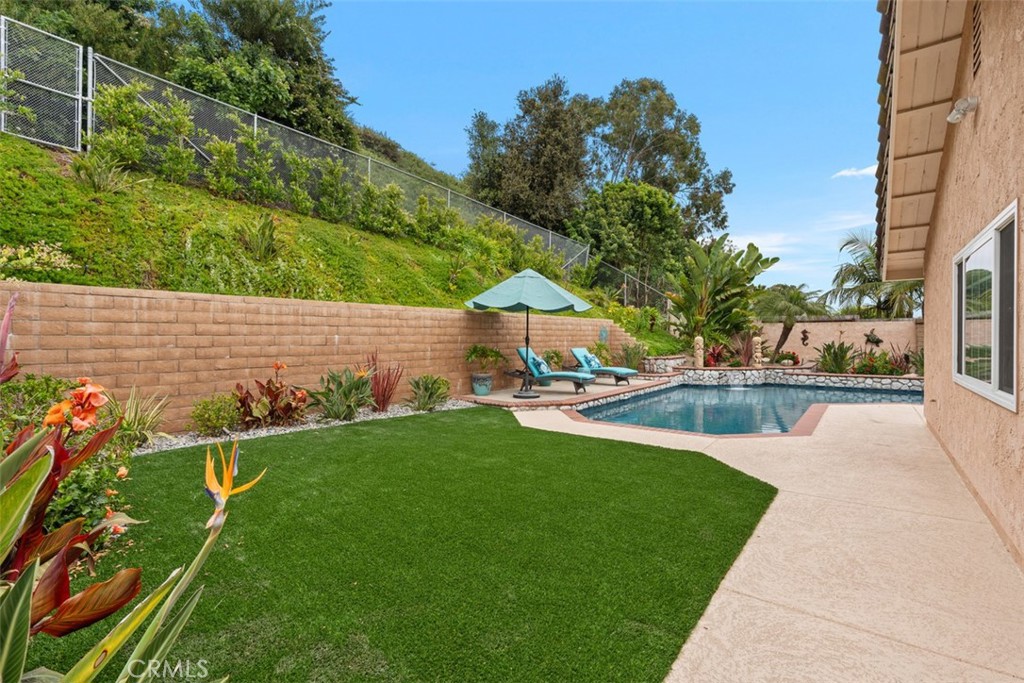 27131 Puerta Del Oro