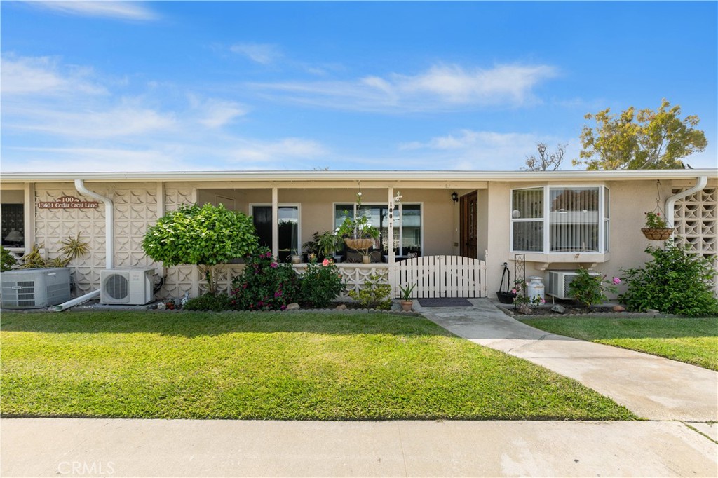 13601 Cedarcrest 100-i