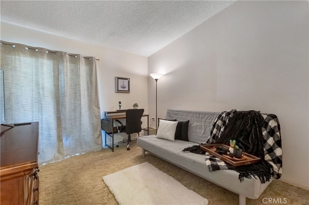 13601 Cedarcrest 100-i