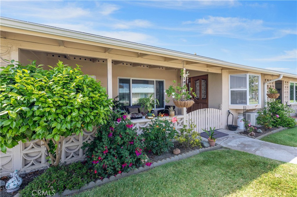 13601 Cedarcrest 100-i