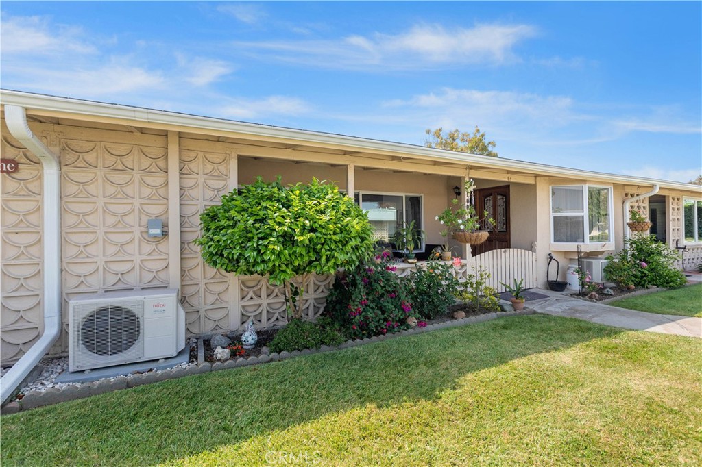 13601 Cedarcrest 100-i