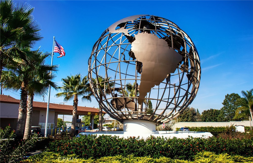 13601 Cedarcrest 100-i