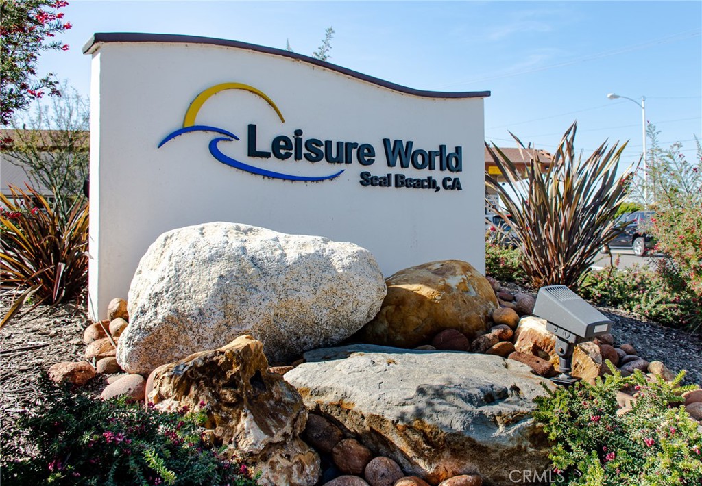 13601 Cedarcrest 100-i