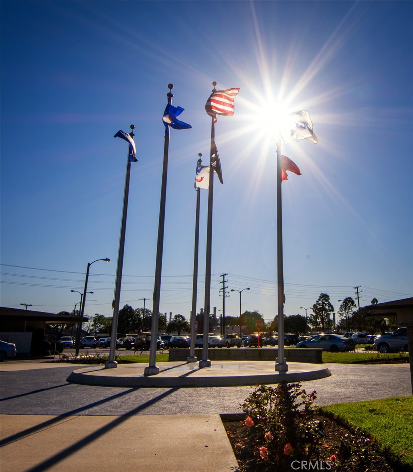 13601 Cedarcrest 100-i