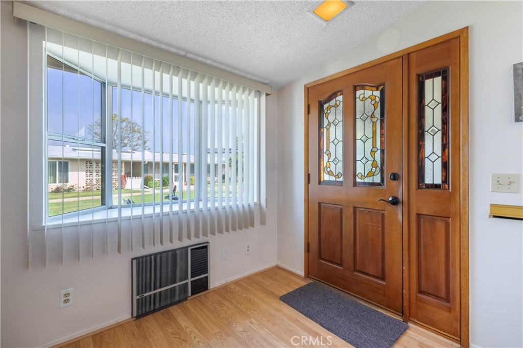 13601 Cedarcrest 100-i