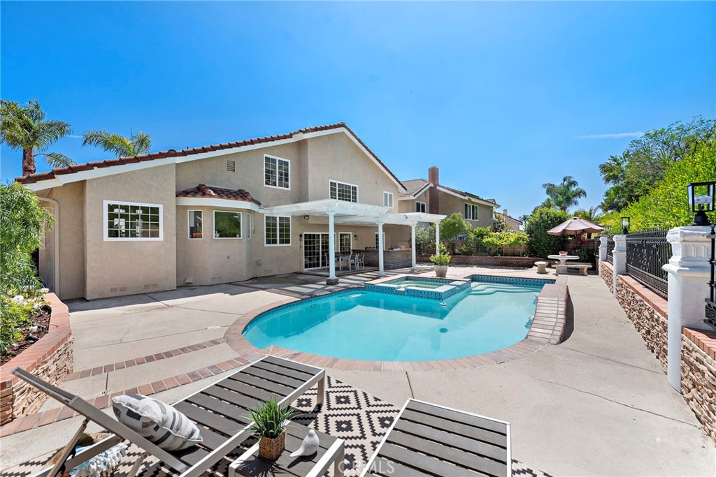 3729 E Ridgeway Road