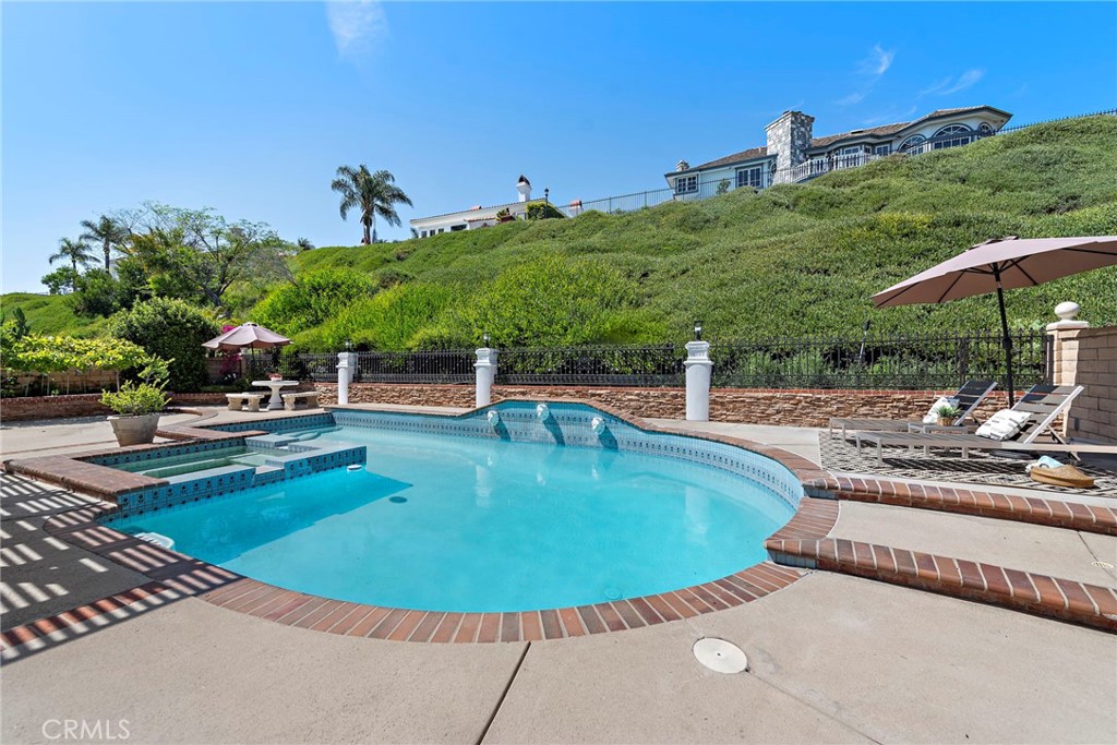 3729 E Ridgeway Road