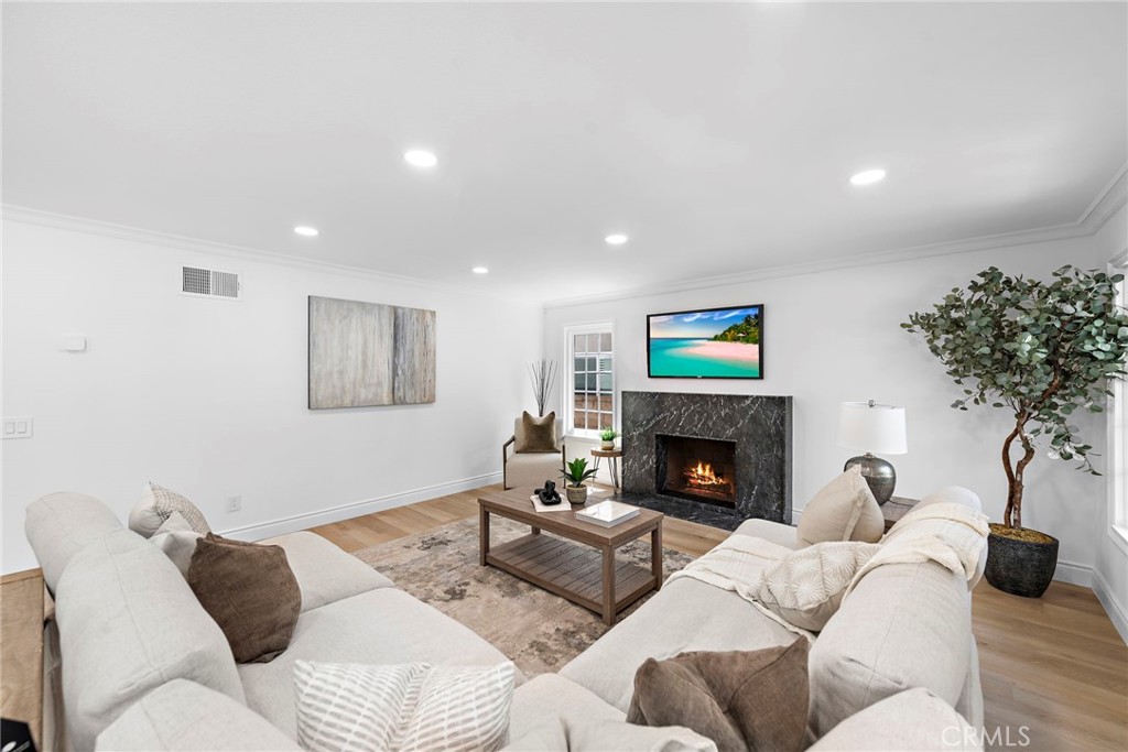 3729 E Ridgeway Road